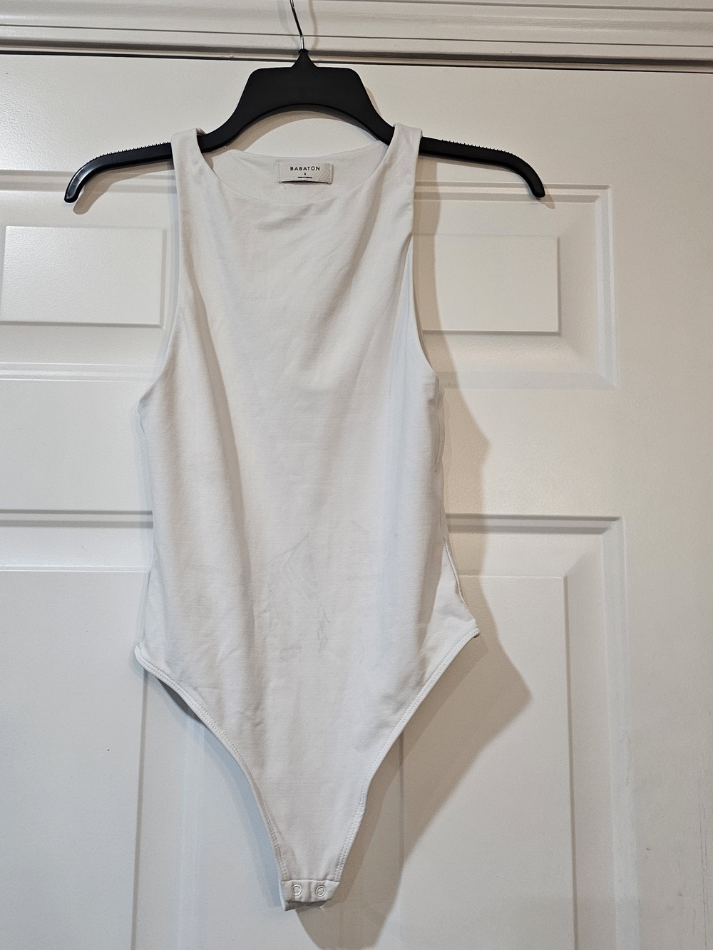 Babaton Aritzia White Ribbed Tank Bodysuit Size Small{Bx26}